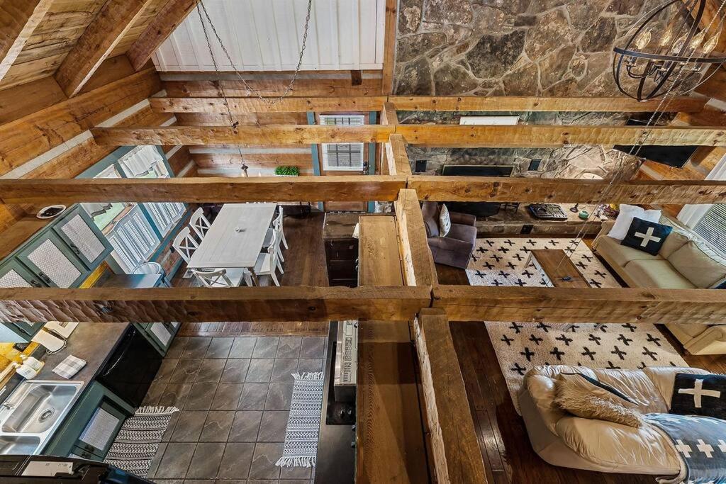 Rustic Cabin, Dock, Firepit, Kayaks & Games Winchester ภายนอก รูปภาพ